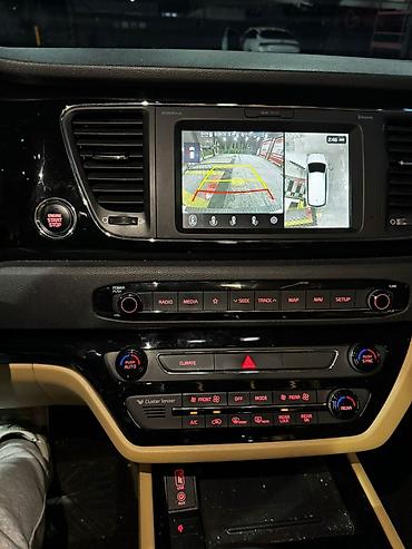 солнцезащитная: Kia Carnival: 2020 г., 2.2 л, Автомат, Дизель, Минивэн — 10