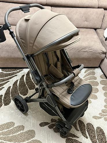 Продаю коляску KIDILO 101F С ПЕРЕКИДНОЙ РУЧКОЙ. Удобная, немаркая