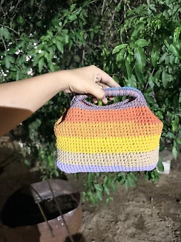 Rəngli əl işi toxunma çanta - Material:orta ölçülü ipliklə əl ilə