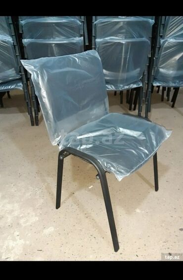 Ofis dəst mebeli: Yazi masasi 2 neferlik 40 azn Yazi masasi tek neferlik 30 azn. tek — 4