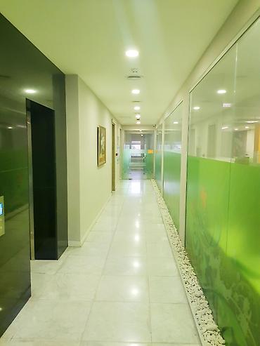 Kommersiya daşınmaz əmlakı: 🏢 GƏNCLİK METROSUNA YAXIN — TAM TƏMİRLİ OFİSLƏR İCARƏYƏ VERİLİR 1-ci — 9