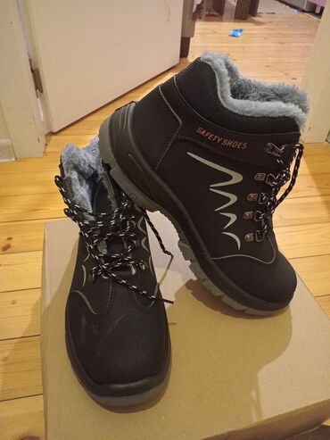 Qaşıqlar: Qışlıq təhlükəsizlik ayaqqabıları – “SAFETY SHOES” - Model: yüksək