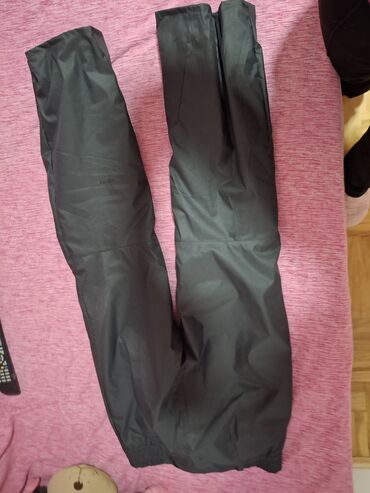 kratke pantalone zenske: M (EU 38), color - Black