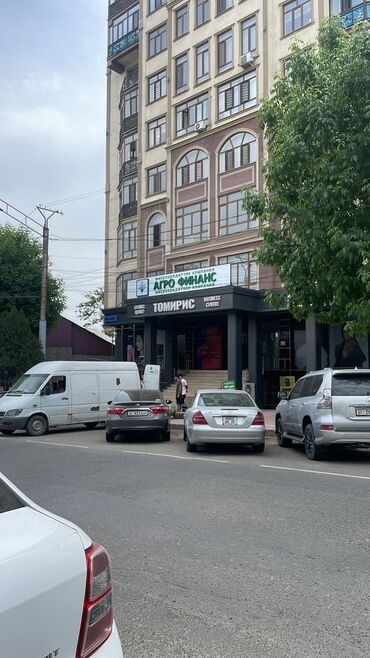 стучный кв: Продаю Косметологическая студия 68 м², 5 комнат, С ремонтом, Без оборудования, Бизнес центр, Отдельный вход