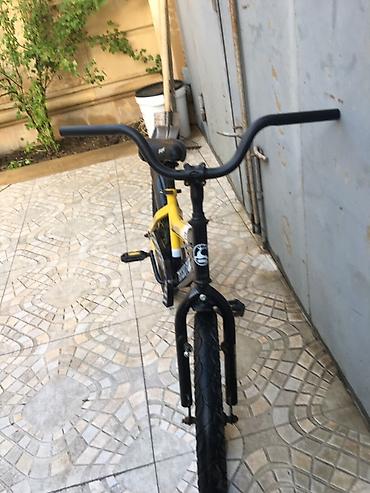 BMX velosipedlər: BMX tipli velosiped - Çərçivə: Qarşısı-qara, arxası-sarı rəngli — 3