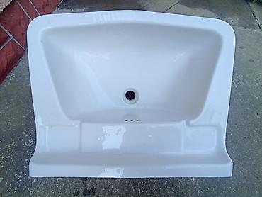 Lavabo sa slike, dimenzije 58 cm x 47 cmbez oštećenja, preuzimanje