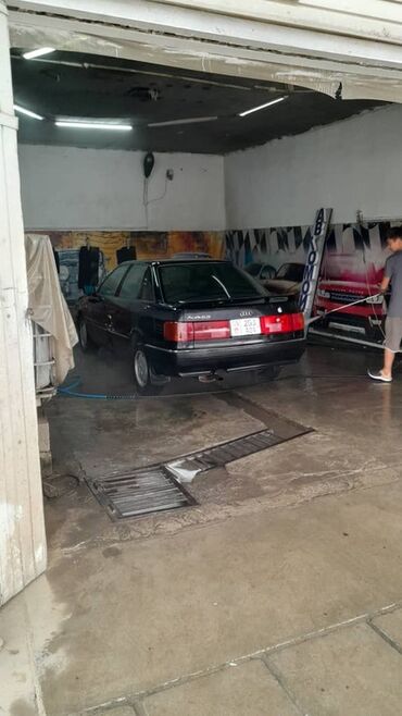 авто кызыл кыя: Audi 80: 1990 г., 1.6 л, Механика, Бензин, Седан