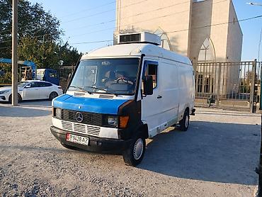 renault master: Mercedes-Benz : 1990 г., Фургон — 1