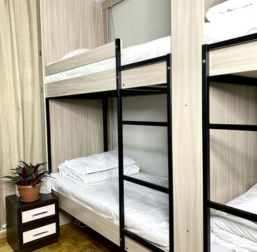 сдаю кафе на иссык куле: ХОСТЕЛ В ЦЕНТРЕ ГОРОДА! Золотой квадрат, чисто, никаких посторонних