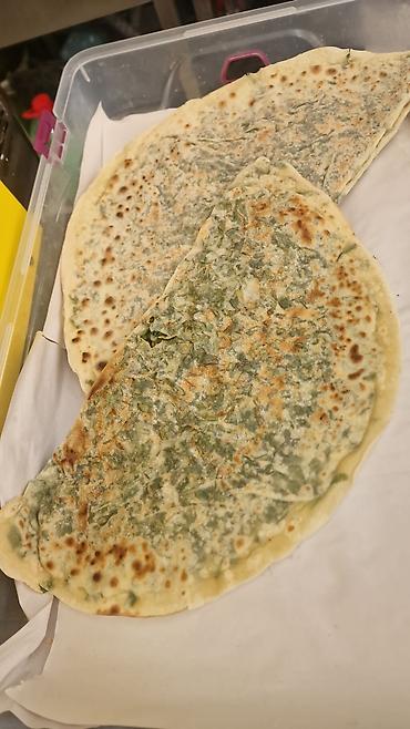 Qab-qacaq və mətbəx ləvazimatları: Göyərti qutabı – sacda hazırlanmış ənənəvi dad - Yuxa: nazik, əlçəkmə — 1