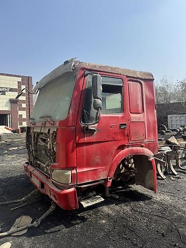 Кабины: Кабина Howo — 2