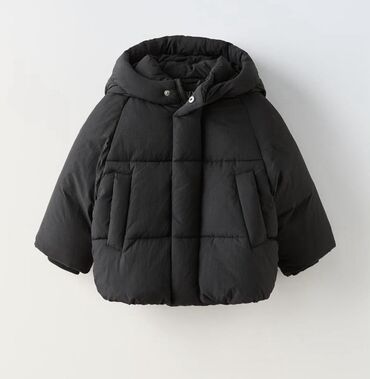 мужские куртки весна: Зимняя куртка Zara 
Размер 4-5-6лет (104см-110см-116см)
Цена 3500сом