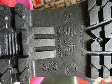Другая мужская обувь: Продаю защитные сапоги из ПВХ арт В-40п,новые,Россия,цвет олива. цена