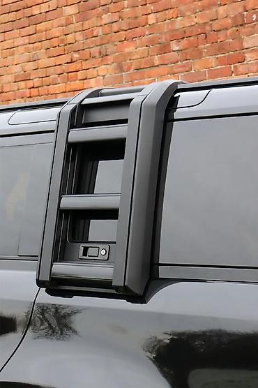 zil 130: Land Rover Defender üçün aksesuar komplekti satılır. Komplektə — 5
