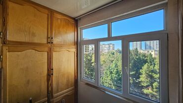 Uzunmüddətli kirayə mənzillər: 3 otaqlı 5/5 YALNIZ AİLƏYƏ kirayə verilir(Azerbaycan vətandaşlığı — 3