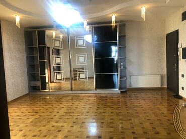 Uzunmüddətli kirayə mənzillər: Geniş, panoramalı mənzil – şəhər və dəniz mənzərəli - Böyük, işıqlı — 17