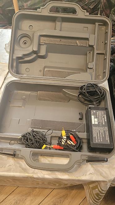 видое камера: Видеокамера HITACHI VHS-C с комплектом аксессуаров - Формат: VHS-C — 3