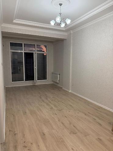 əcəmidə satilan evlər: Sumqayıt Baxça Şəhər 14/10 2 otaq studio Boş menzil kiraye verilir — 4