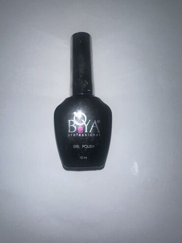 Инструменты и тележки для инструментов: Те самые двухсторонные формачкии Набор материалов для маникюра: - — 4