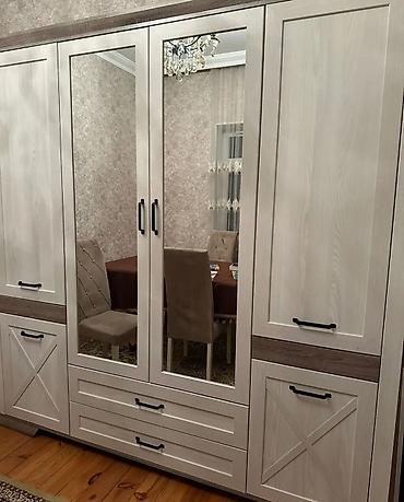 İşlənmiş, 4 qapılı, Güzgülü, Ağ, Açılan, Düz dolab