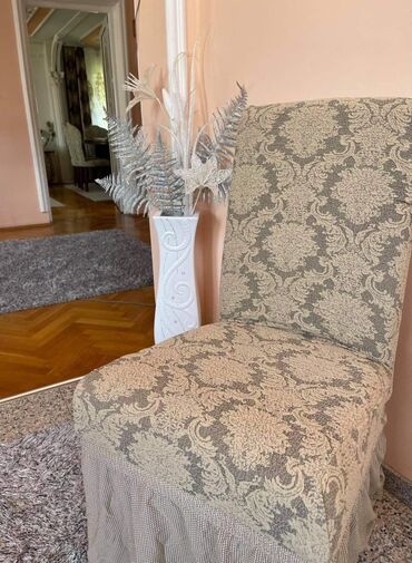 Posteljina: PREKRIVAČI ZA STOLICE-6 komada cena 3400 dinara. Odgovara za bilo koje — 3