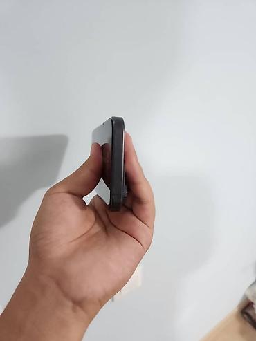 iphone d: IPhone 15 Pro, Б/у, 256 ГБ, Black Titanium, Чехол, 88 % — 3