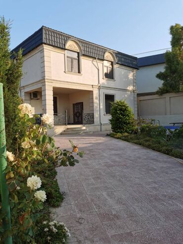 Uzunmüddətli kirayə evlər: 212 kv. m, 4 otaqlı, Kanalizasiya, Kombi, Qaz -da lalafo.az — 1 Uzunmüddətli kirayə evlər: 212 kv. m, 4 otaqlı, Kanalizasiya, Kombi, Qaz — 1