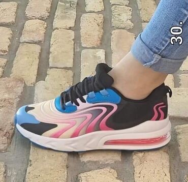 Women's Sneakers and athletic shoes: 41 — 18