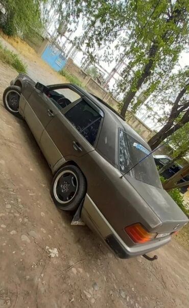 крыло нексия 1: Mercedes-Benz W124: 1990 г., 2 л, Механика, Бензин, Седан