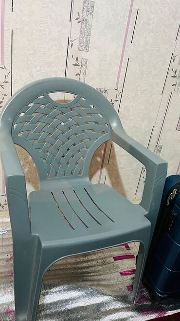 стул для магазина: Стулья