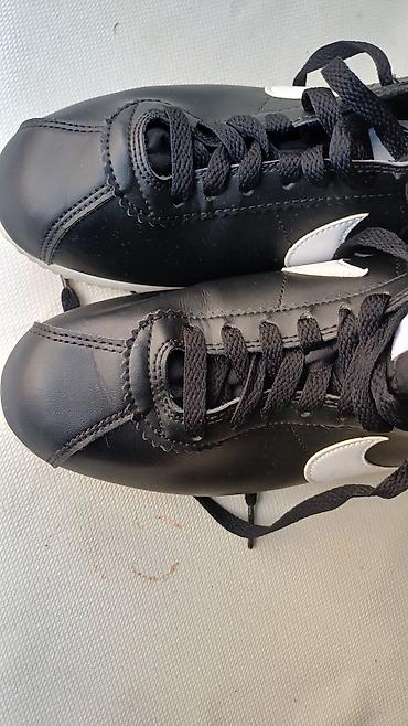 кроксы взрослые: Кроссовки, 39, Nike, Б/у, цвет - Черный, Платная доставка — 1