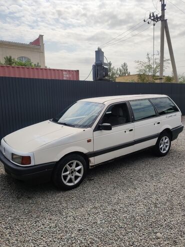 инструменты для покраски авто: Volkswagen Passat Variant: 1992 г., 1.8 л, Механика, Бензин, Универсал