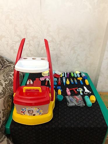 sukan oyunu: Uşaq üçün həkim temalı oyun dəsti - Rəngarəng plastik həkim alətləri — 7