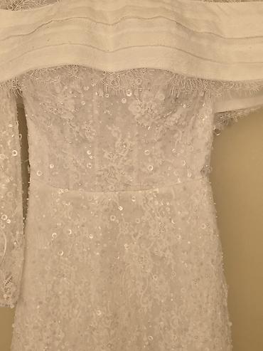 Toy paltarları və aksesuarları: Ağ gəlinlik – zərif krujeva və payet işləməli - Model: “off-shoulder” — 3