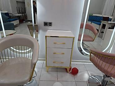 Salon, tibbi mebel dəsti: Salon mebeli dəsti Tərkib: - Resepsiyon/administrator stolu — 6