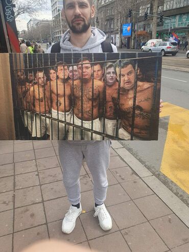Hranilice: Hranilica BENETON Sklopljiva. ispravni kaiševi. 
 Mirjevo — 5
