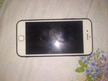 Apple iPhone: IPhone 7, Б/у, 32 ГБ, Blue Titanium, Зарядное устройство, 64 %