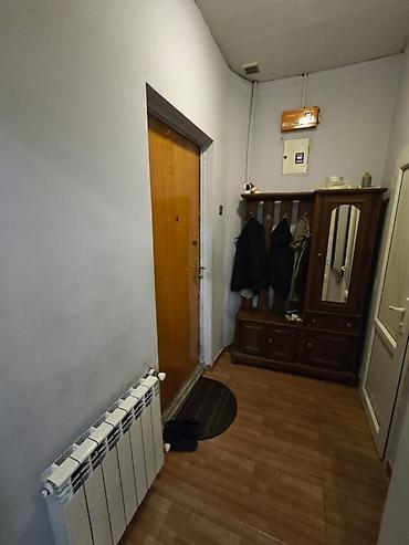 zabrat ev: Bakı, 28 May, 3 otaqlı, Köhnə tikili, m. 28 may, 58 kv. m — 2