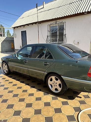 авто б: Mercedes-Benz C-Class: 1993 г., 1.8 л, Автомат, Бензин — 10