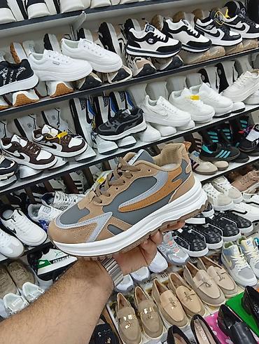 Krasofkalar və idman ayaqqabıları: Unisex gündəlik idman ayaqqabıları – müxtəlif modellər və rənglər — 3