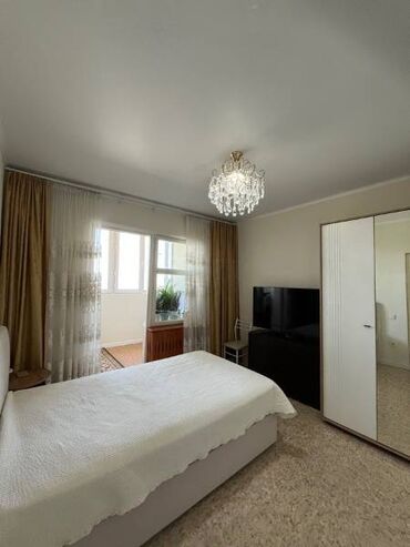Продажа квартир: 3 комнаты, 82 м²