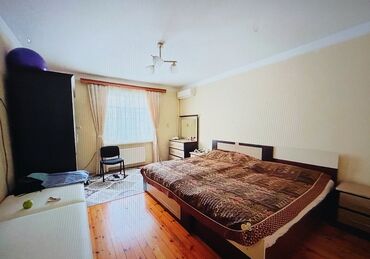 Həyət evləri və villaların satışı: 6 otaqlı, 440 kv. m, Orta təmir — 18