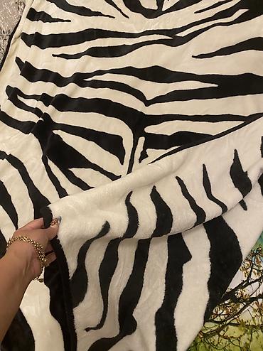 yataq örtüyü: İşlənmiş Böyüklər üçün İki nəfərlik Qış üçün Polyester Yorğan, Ünvandan götürmə — 2