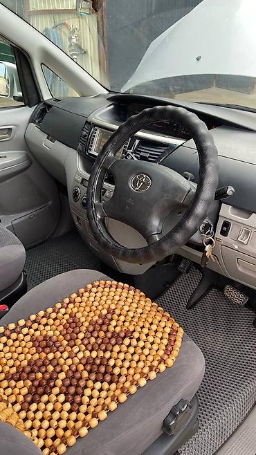 Toyota: Toyota Voxy: 2003 г., 2 л, Автомат, Бензин, Минивэн — 9