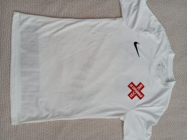 kişilər üçün qara futbolkalar: Made in Georgia 
S ölçü 
original Nike