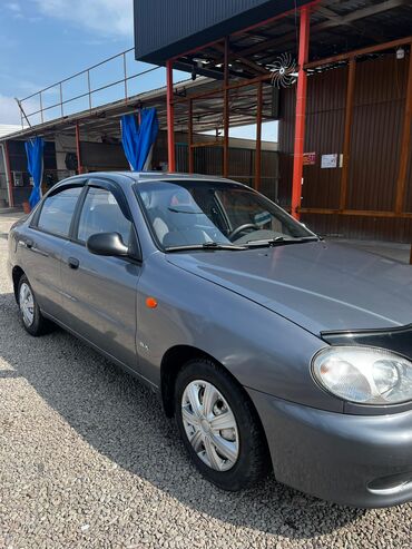 Chevrolet: Chevrolet Lanos: 2005 г., 1.5 л, Механика, Бензин, Седан