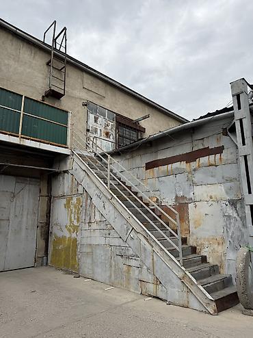 толстого: 🔥Сдаётся коммерческое помещение под склад. ✅✅✅ - Площадь: 215 м² - — 4