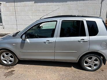 Mazda 2: 2003 г., 1.6 л, Кол менен иштөөчү, Бензин, Хетчбек — 3