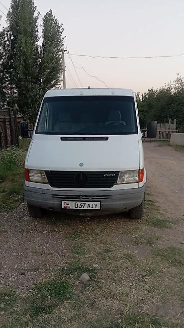 krone sd: Грузовой фургон Mercedes‑Benz Sprinter 212D белый. 2.9 мусо — 1