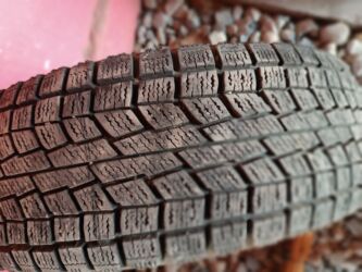 шины бишкек дордой цены: Колеса в сборе 185 / 70 / R 13, Зима, Б/у, Комплект, Легковые, Железные, отверстий - 4